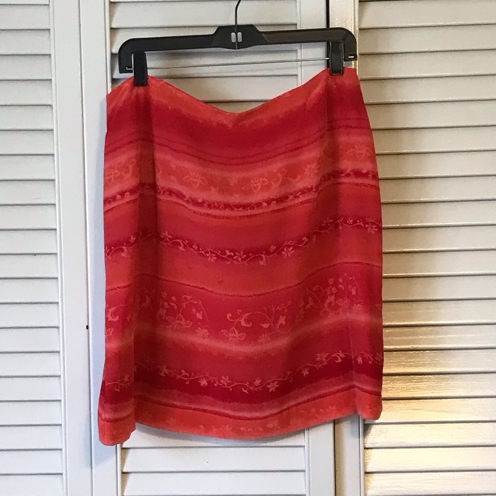 Chic Pink-Orange Mini Skirt